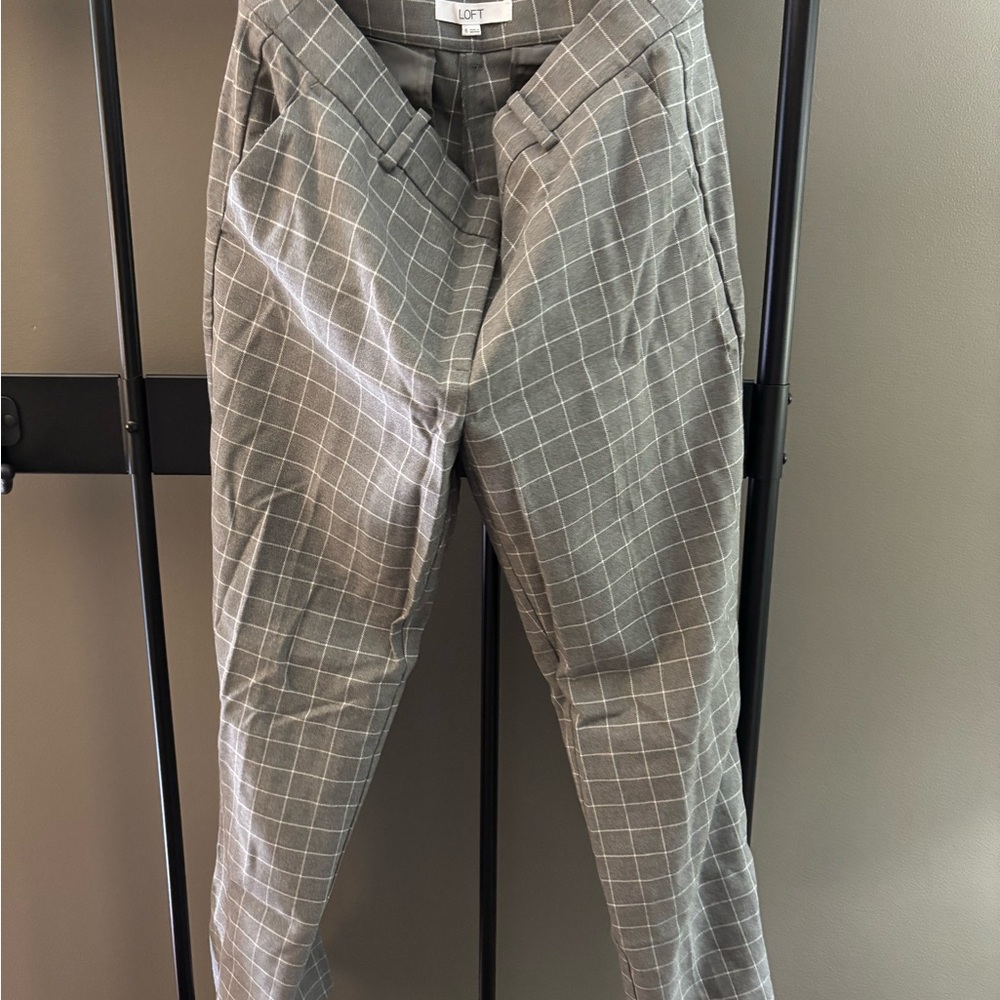 LOFT Women’s Gray Plaid Dress Pants